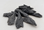 Black kyanite