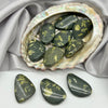Green Chrysanthemum Stone Crystal
